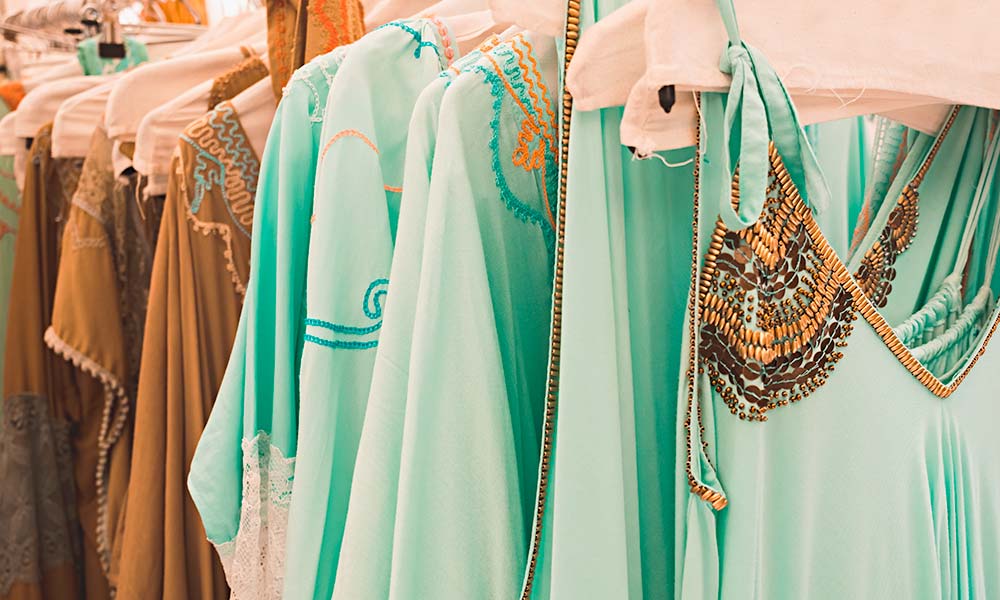 Ibiza Shopping Adlib Fashion